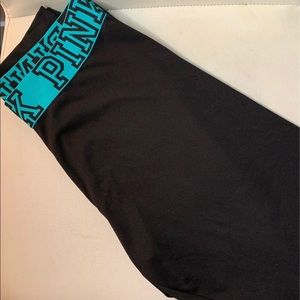 Victoria’s Secret Pink leggings